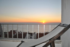  Ericeira Surf Studio  Эрисейра